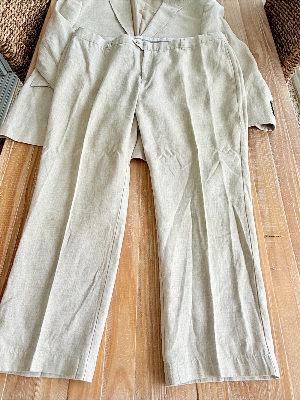 100% Lined Linen Suit - Picture 3 of 16